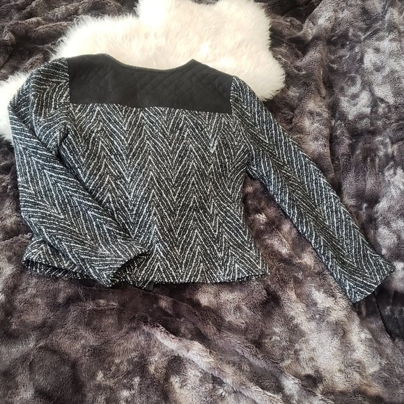 Tweed Moto Blazer with Quilted Faux Leather Detail - Sz M - Picture 6 of 12